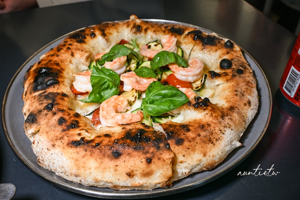 【台北】信義安和站｜PIZZAROUND 比薩斜躺，極度好吃義式PIZZA，鬆軟餅皮南義風格披薩