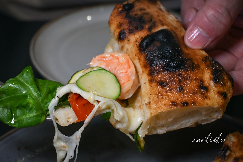 【台北】信義安和站｜PIZZAROUND 比薩斜躺，極度好吃義式PIZZA，鬆軟餅皮南義風格披薩