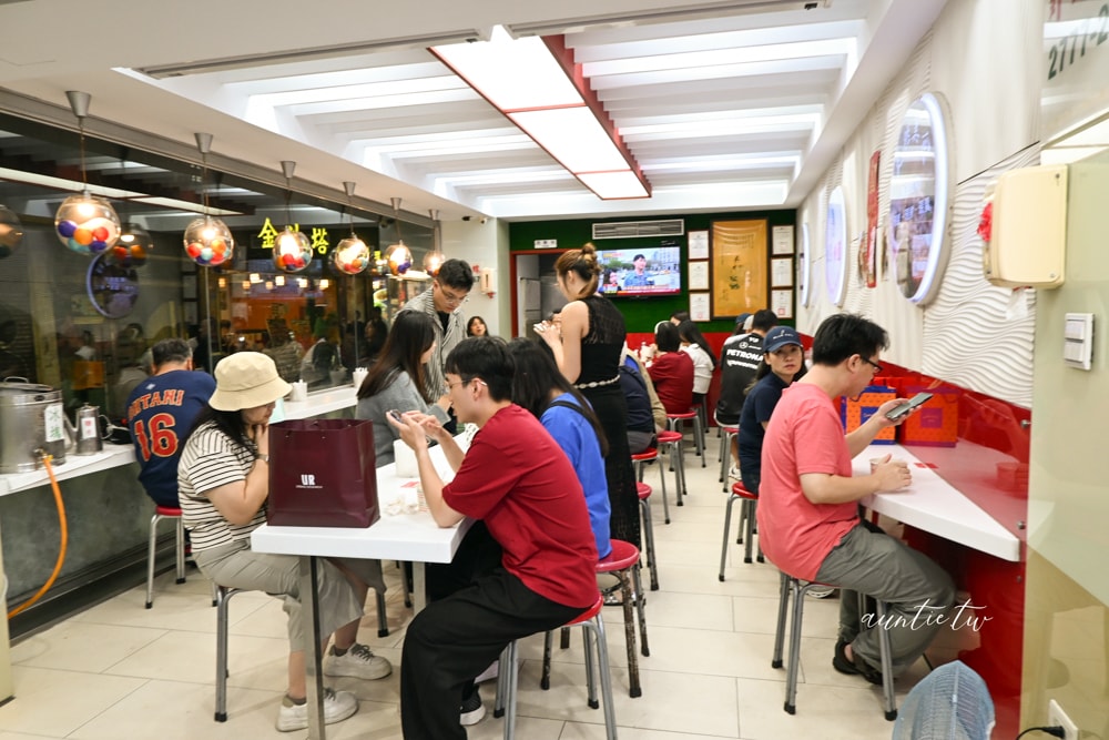【台北】忠孝敦化站｜東區粉圓，台北老字號冰店誠實評價，40年老店在有名什麼，價格流程一次報！