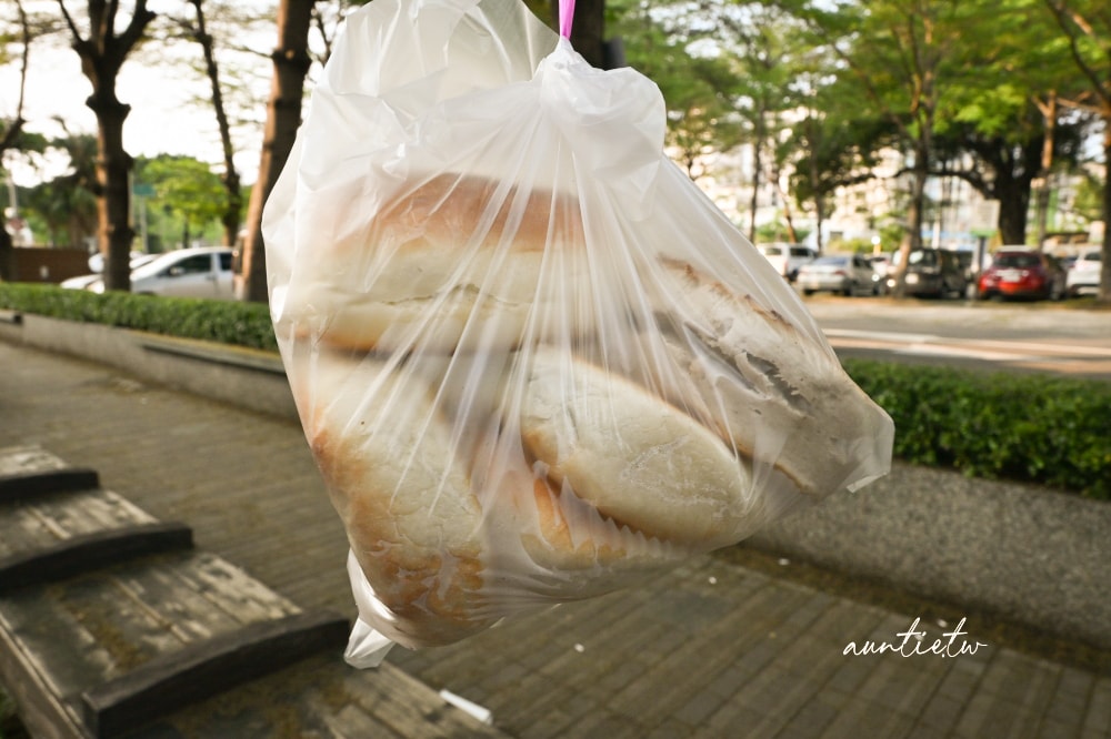 【台中】不一樣饅頭 五十年老店 烤饅頭 芋頭餡餅 燒餅 槓子頭