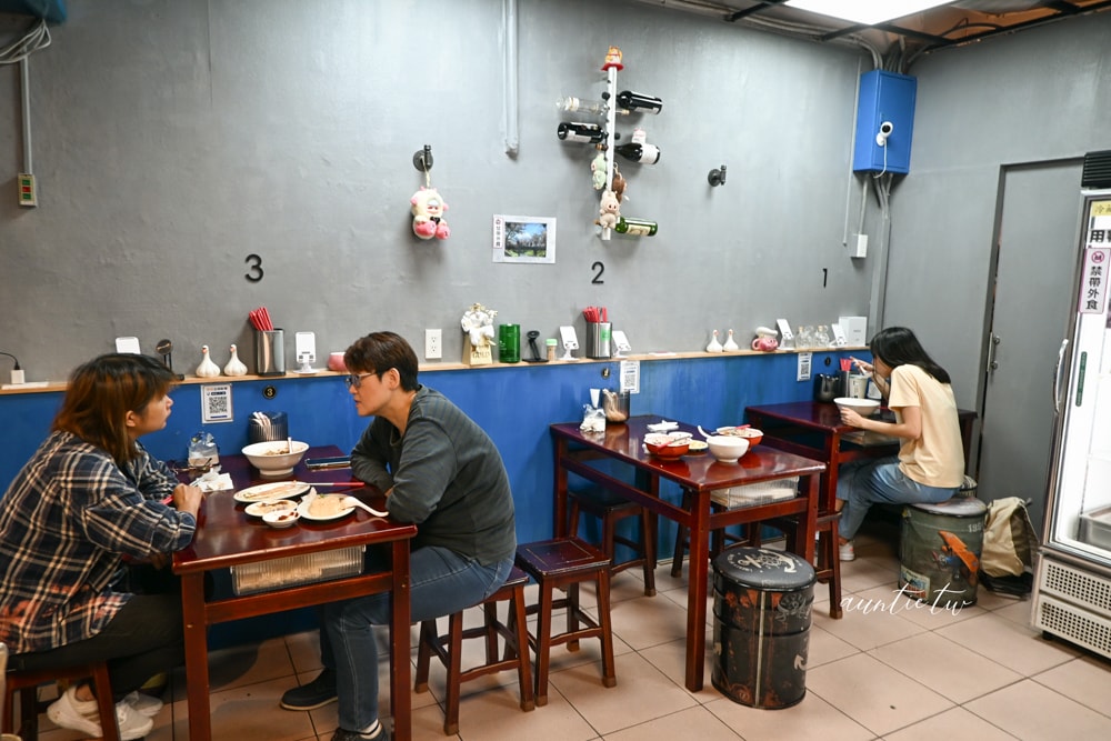 【台北】港墘站｜老皮の麵館，台北皮蛋麵推薦，隱藏版吃法大公開！