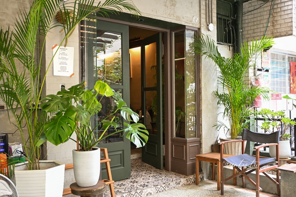 【台北】台電大樓站|a.se CAFE,韓國歐巴開的復古時尚咖啡廳,還有韓式麵包 - 第3張圖 【台北】台電大樓站|a.se CAFE,韓國歐巴開的復古時尚咖啡廳,還有韓式麵包