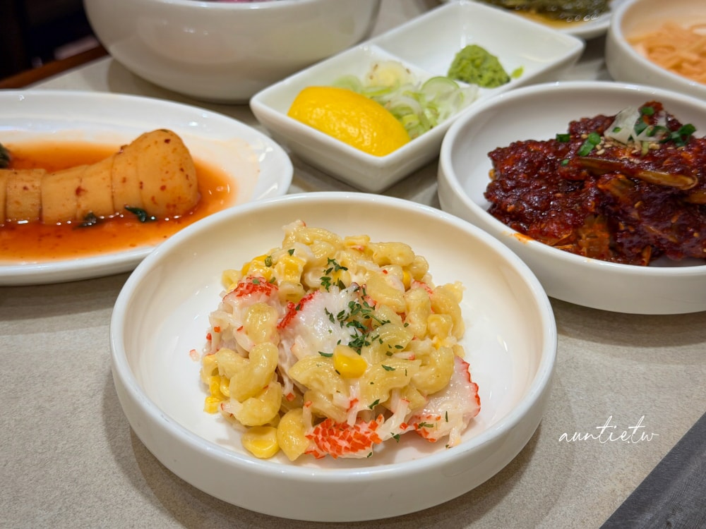 【首爾】狎鷗亭站|草原 초원 강남점,GD慶功宴烤肉店,24小時營業韓牛烤肉專賣店 - 第14張圖 【首爾】狎鷗亭站|草原 초원 강남점,GD慶功宴烤肉店,24小時營業韓牛烤肉專賣店
