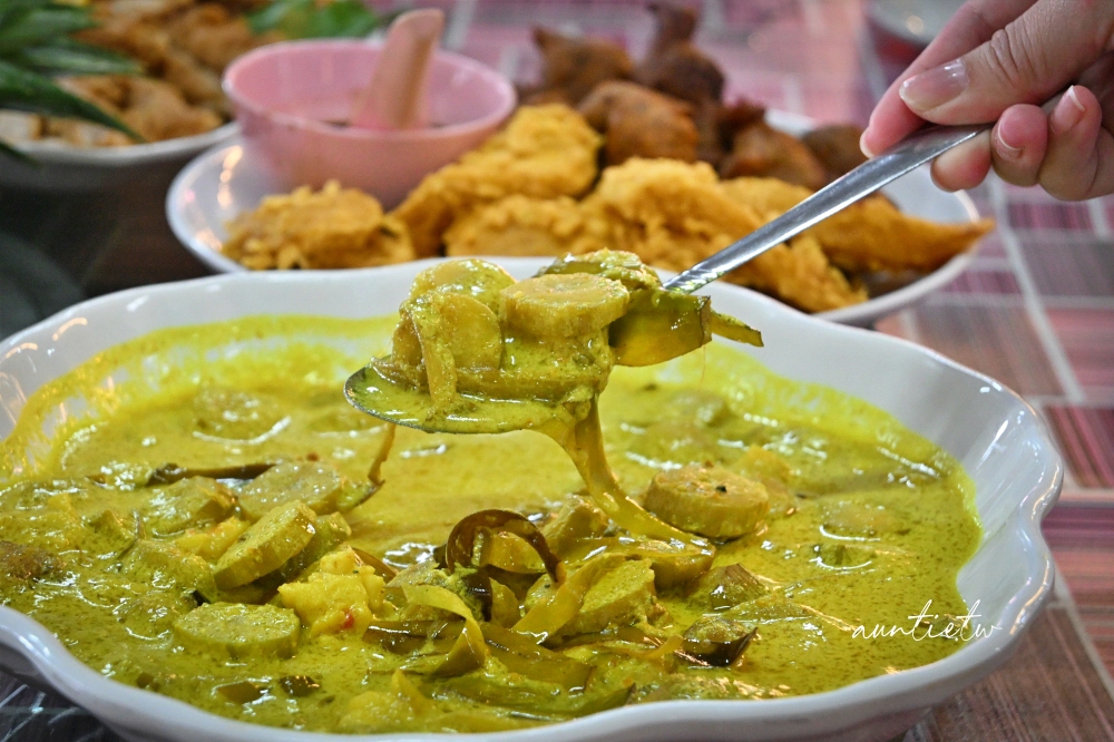 【馬來西亞旅遊】柔佛州｜迪沙魯水果園，走進熱帶果園大嗑水果 Buffet，近距離小動物互動還有刺激越野車！