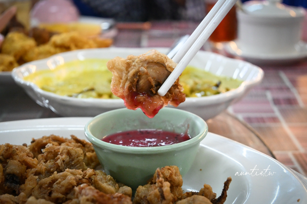 【馬來西亞旅遊】柔佛州｜迪沙魯水果園，走進熱帶果園大嗑水果 Buffet，近距離小動物互動還有刺激越野車！