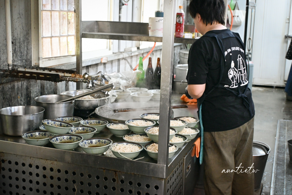 【新北】三重｜大胖烏醋麵，平價又大碗烏醋麵，新鮮黑白切！