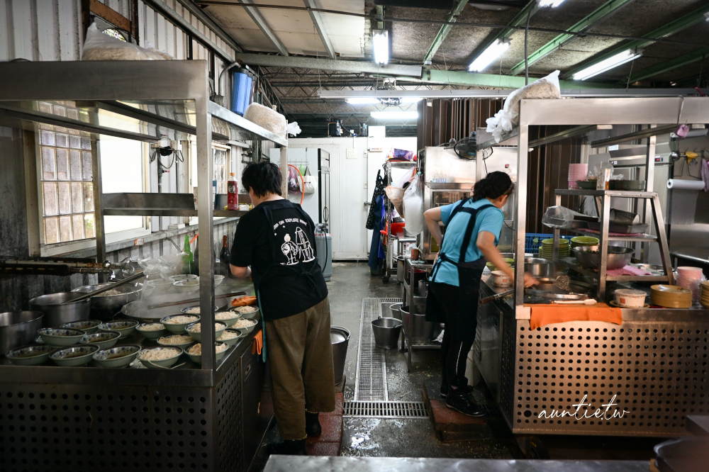 【新北】三重｜大胖烏醋麵，平價又大碗烏醋麵，新鮮黑白切！