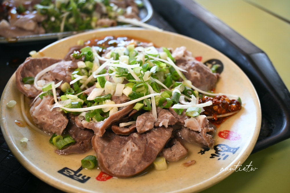 【新北】三重｜大胖烏醋麵，平價又大碗烏醋麵，新鮮黑白切！