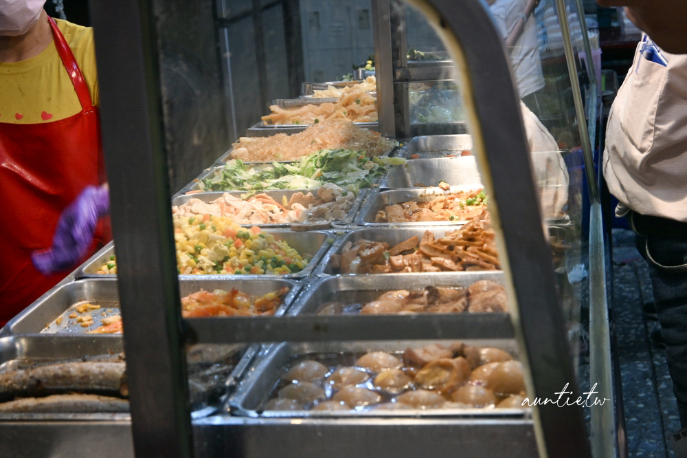 【基隆】中山區｜美珠土雞店，鮮嫩放山雞，花蓮富麗米便當，基隆排隊土雞店