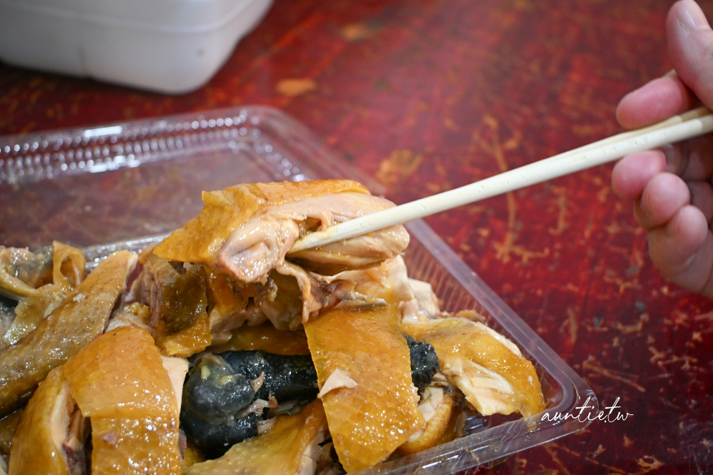 【基隆】中山區｜美珠土雞店，鮮嫩放山雞，花蓮富麗米便當，基隆排隊土雞店