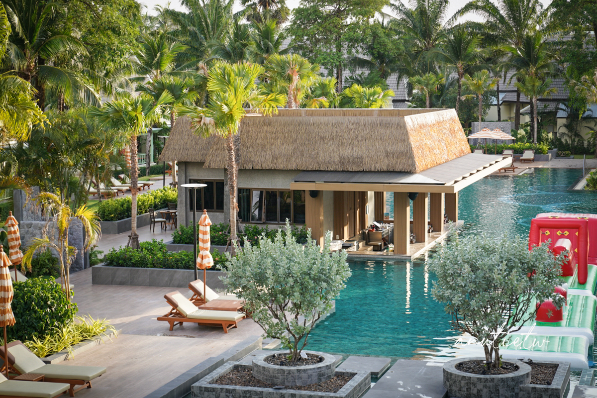 【泰國】攀牙府拷叻住宿｜La Solaya Khao Lak，Bang Niang Beach旁海景度假飯店，泳池酒吧、Villa房型與餐飲分享