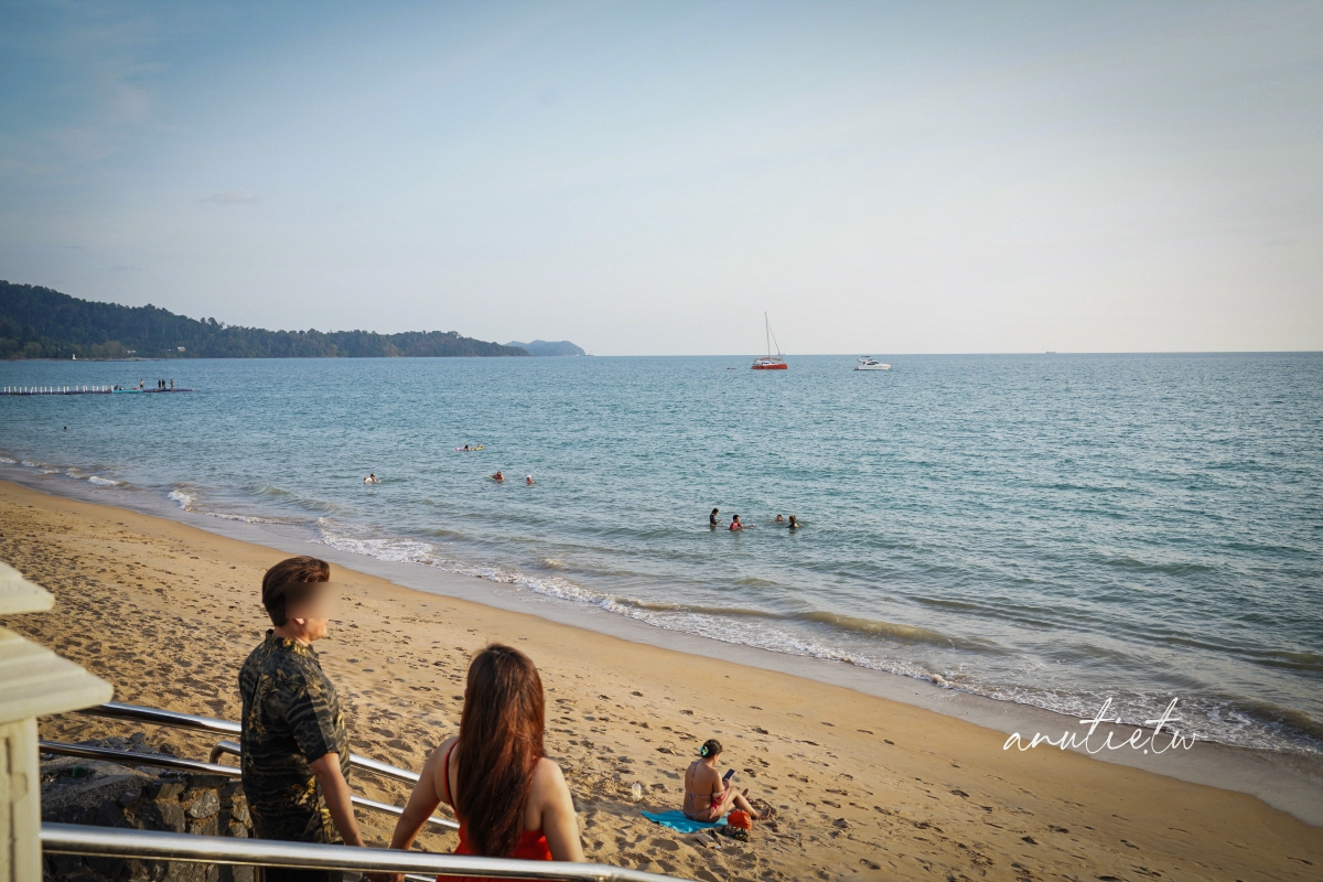 【泰國】攀牙府拷叻住宿｜La Solaya Khao Lak，Bang Niang Beach旁海景度假飯店，泳池酒吧、Villa房型與餐飲分享