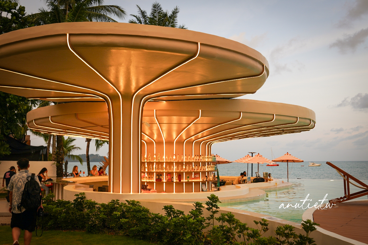 【泰國】攀牙府拷叻住宿｜La Solaya Khao Lak，Bang Niang Beach旁海景度假飯店，泳池酒吧、Villa房型與餐飲分享