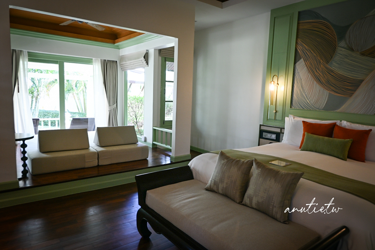 【泰國】攀牙府拷叻住宿｜La Solaya Khao Lak，Bang Niang Beach旁海景度假飯店，泳池酒吧、Villa房型與餐飲分享