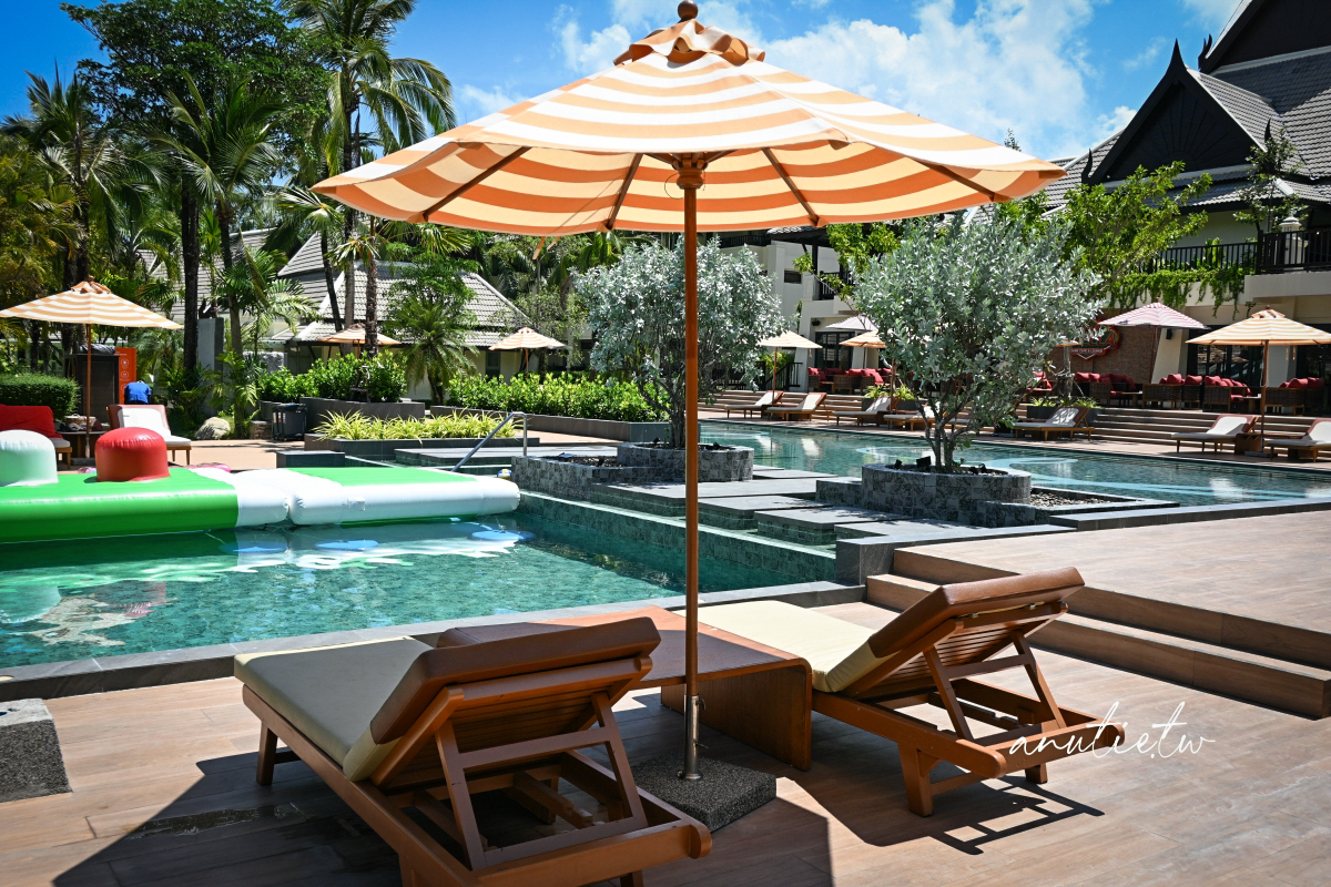 【泰國】攀牙府拷叻住宿｜La Solaya Khao Lak，Bang Niang Beach旁海景度假飯店，泳池酒吧、Villa房型與餐飲分享