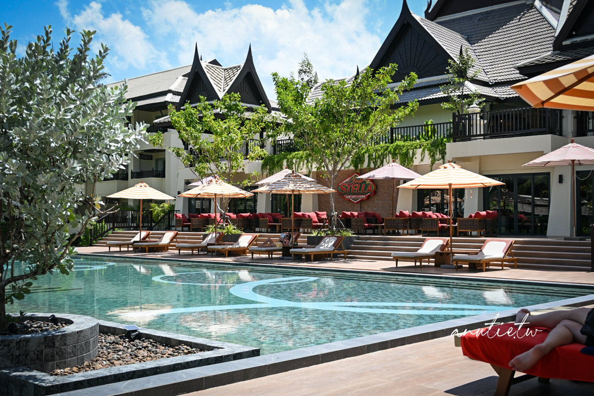 【泰國】攀牙府拷叻住宿｜La Solaya Khao Lak，Bang Niang Beach旁海景度假飯店，泳池酒吧、Villa房型與餐飲分享