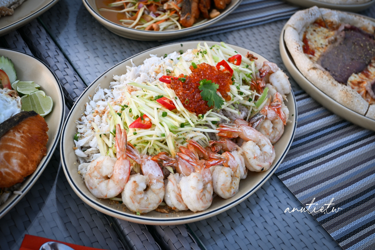 【泰國】攀牙府拷叻住宿｜La Solaya Khao Lak，Bang Niang Beach旁海景度假飯店，泳池酒吧、Villa房型與餐飲分享