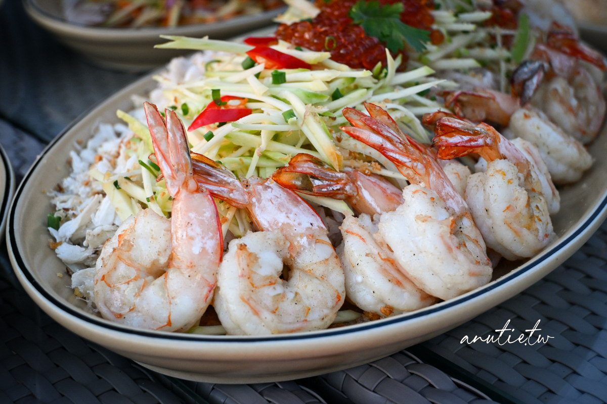 【泰國】攀牙府拷叻住宿｜La Solaya Khao Lak，Bang Niang Beach旁海景度假飯店，泳池酒吧、Villa房型與餐飲分享