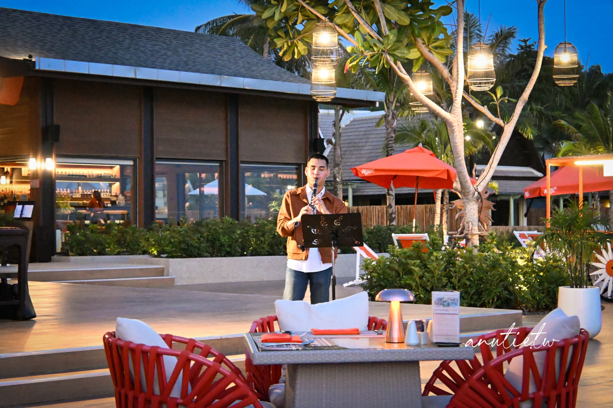 【泰國】攀牙府拷叻住宿｜La Solaya Khao Lak，Bang Niang Beach旁海景度假飯店，泳池酒吧、Villa房型與餐飲分享