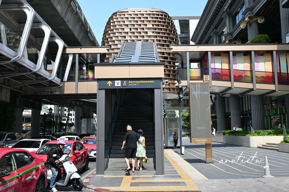 【曼谷美食】Savoey Seafood @The Mercury Ville，Chit Lom站泰式海鮮餐廳，順遊四面佛、Dior下午茶