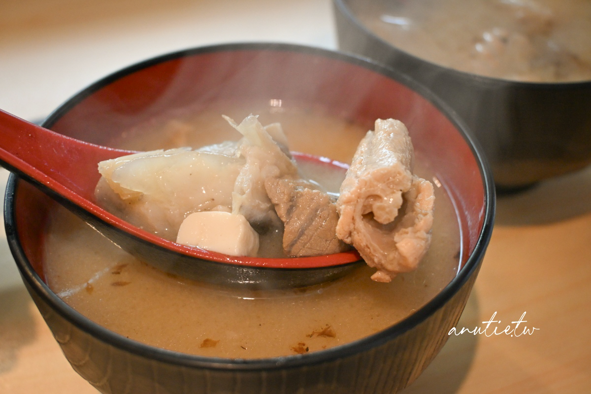 【台北】圓山站|安安生魚小料理,生魚片、海鮮丼飯都推薦,座位不多記得先訂位 - 第10張圖 【台北】圓山站|安安生魚小料理,生魚片、海鮮丼飯都推薦,座位不多記得先訂位