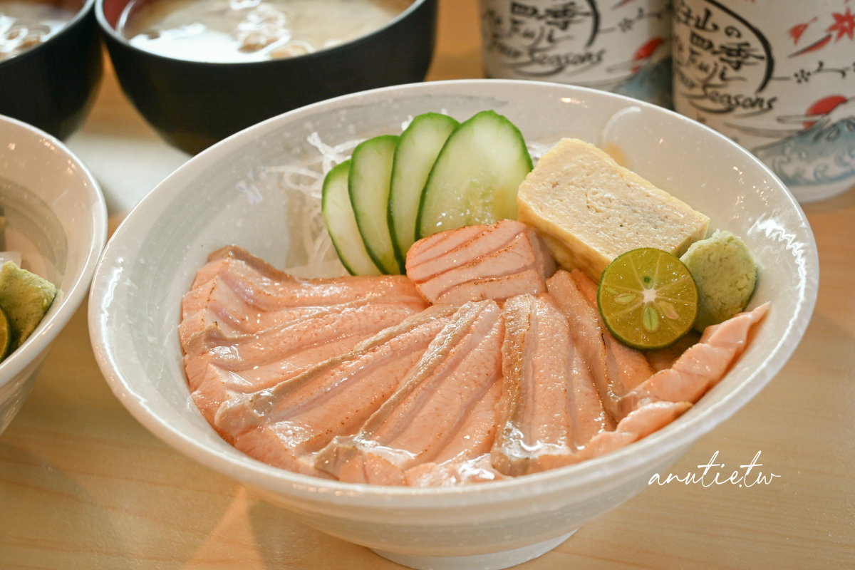 【台北】圓山站｜安安生魚小料理，生魚片、海鮮丼飯都推薦，座位不多記得先訂位