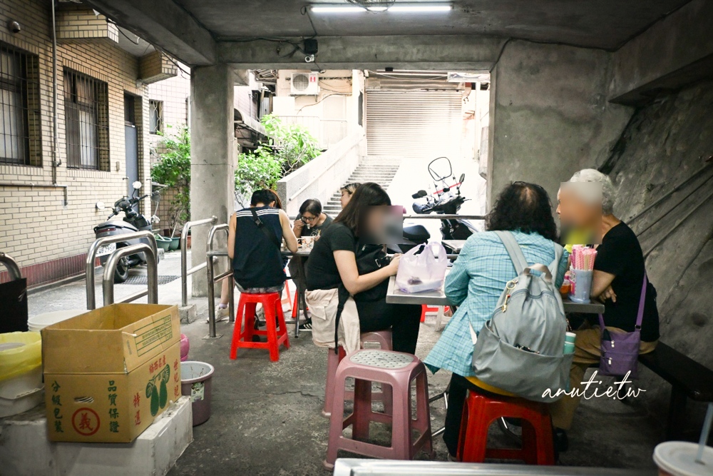 【基隆】安樂區｜郭家巷頭粿仔湯，在地人推薦的老味道，簡單一碗粿仔條配黑白切就很滿足
