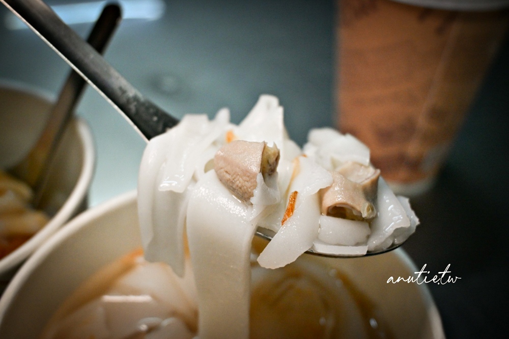 【基隆】安樂區|郭家巷頭粿仔湯,在地人推薦的老味道,簡單一碗粿仔條配黑白切就很滿足 - 第14張圖 【基隆】安樂區|郭家巷頭粿仔湯,在地人推薦的老味道,簡單一碗粿仔條配黑白切就很滿足