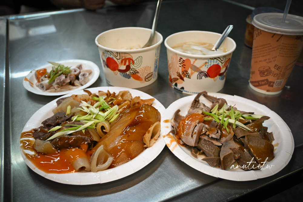 【基隆】安樂區|郭家巷頭粿仔湯,在地人推薦的老味道,簡單一碗粿仔條配黑白切就很滿足 - 第12張圖 【基隆】安樂區|郭家巷頭粿仔湯,在地人推薦的老味道,簡單一碗粿仔條配黑白切就很滿足