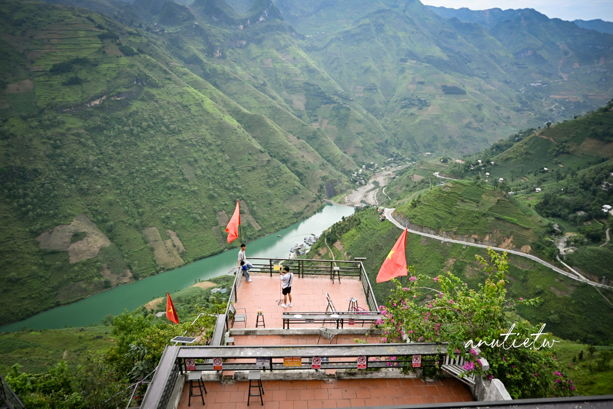【越南北部旅遊】儒桂河遊船｜河江塗山峽谷搭船體驗，從山頂看到水平面
