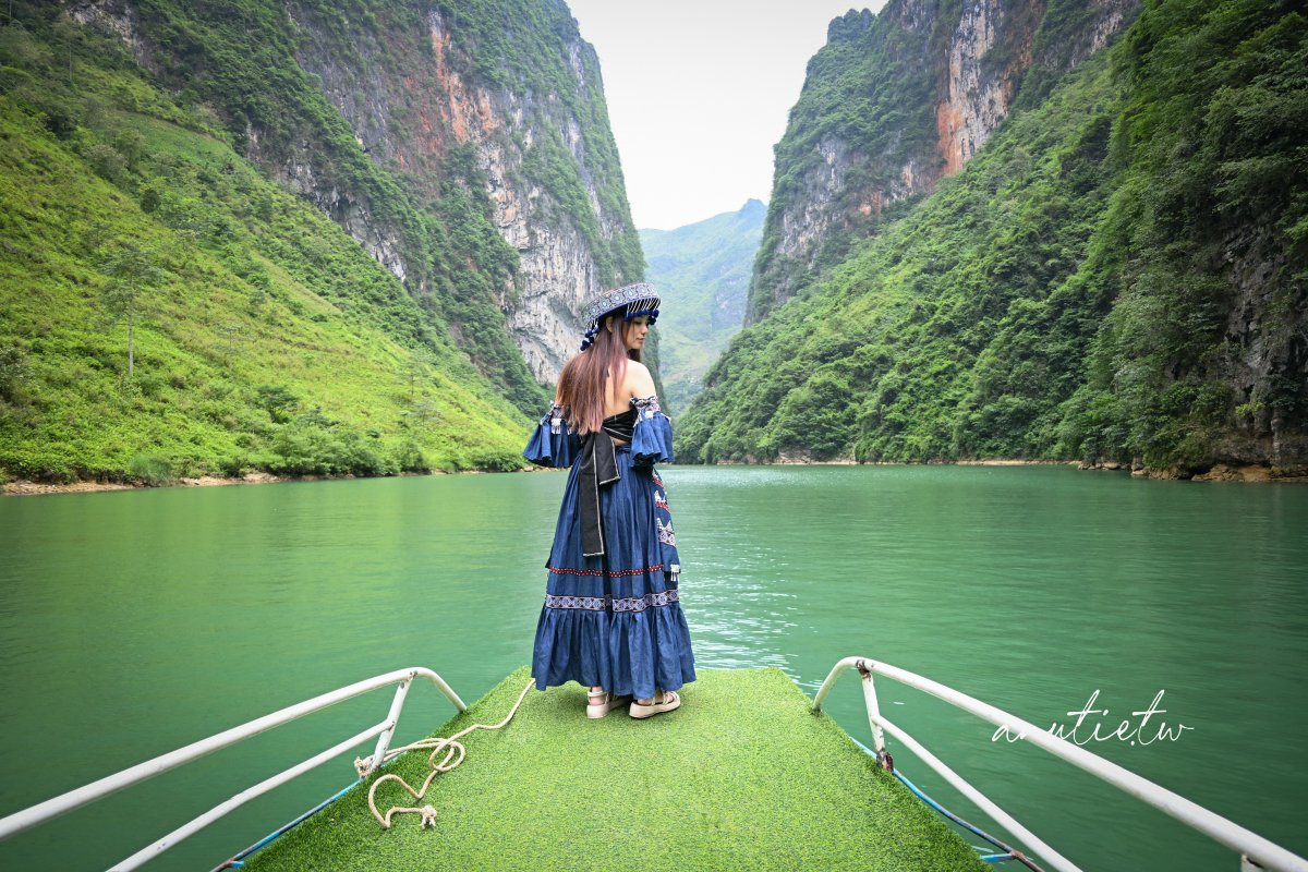 【越南北部旅遊】儒桂河遊船｜河江塗山峽谷搭船體驗，從山頂看到水平面