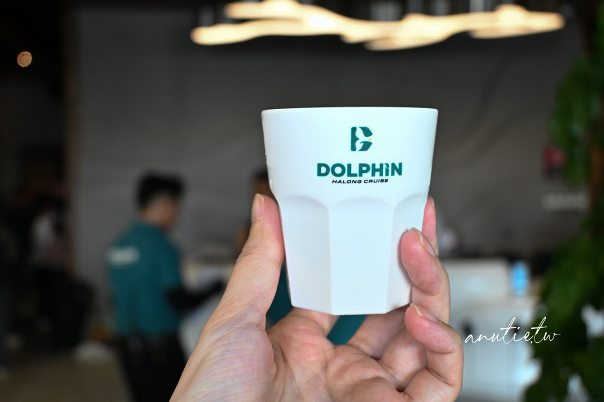 【下龍灣一日遊】Fun Asia Go 河內出發豪華遊輪Dolphin Cruise午餐、驚訝洞、Titop英雄島