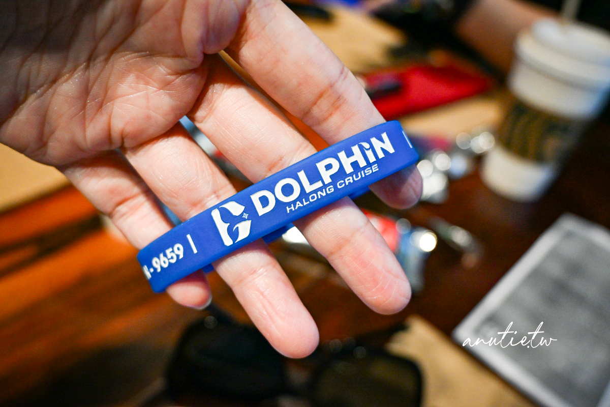 【下龍灣一日遊】Fun Asia Go 河內出發豪華遊輪Dolphin Cruise午餐、驚訝洞、Titop英雄島