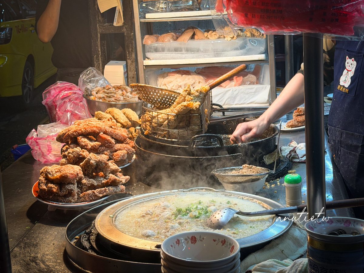 【台北】延三夜市｜旗魚新竹米粉，晚餐宵夜開到開到早上，米粉湯配炸豆腐、豬皮、肝連很台味