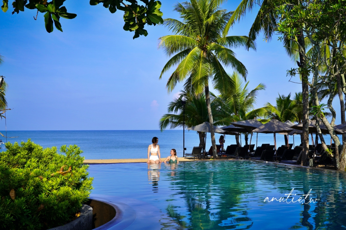 【泰國】攀牙府拷叻住宿｜La Flora Khao Lak設施體驗｜Poolside Wing 房直通泳池，水上瑜伽、龍蝦和牛Buffet一次玩到吃到