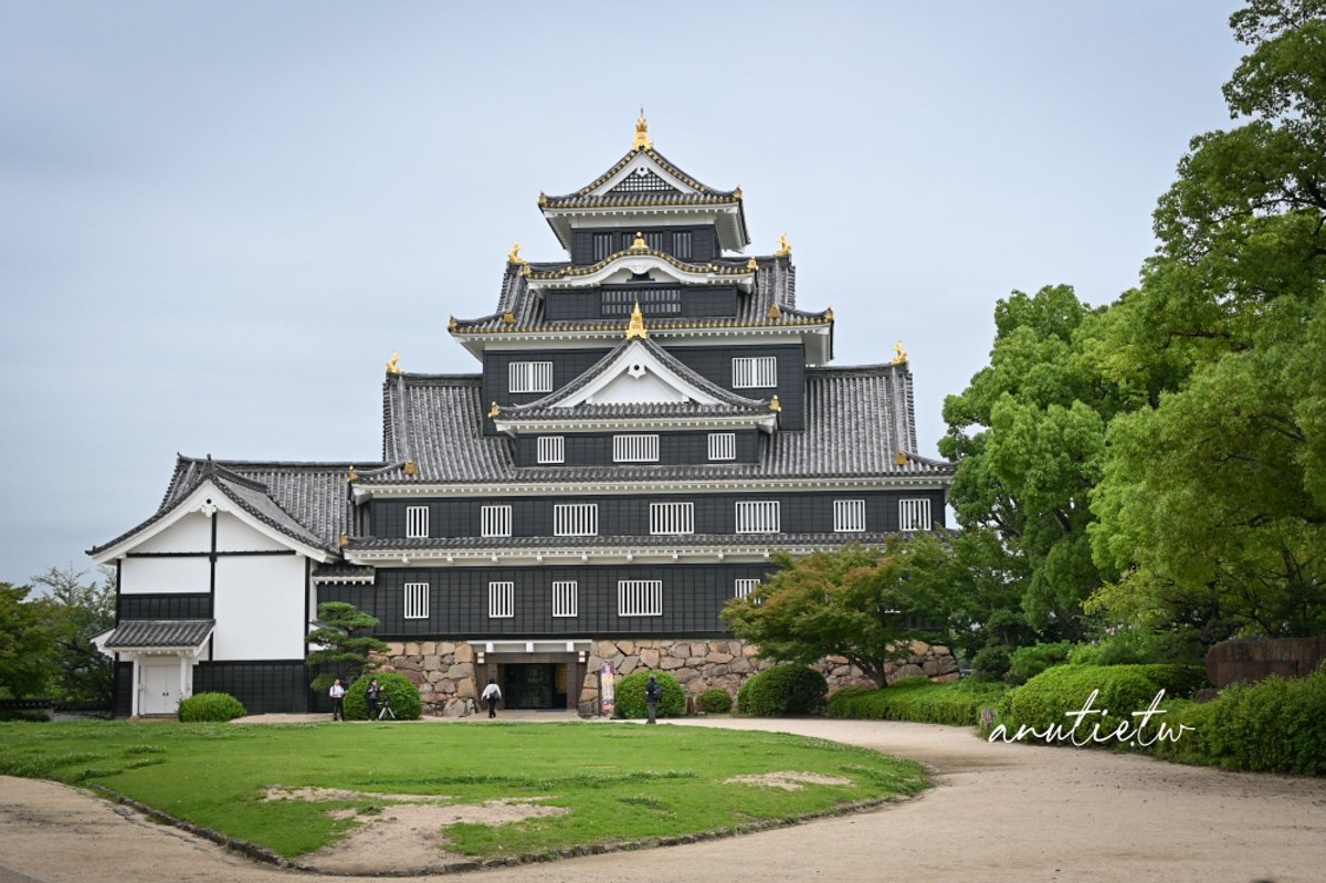 【岡山景點】岡山城、岡山後樂園攻略|免費和服、備前燒體驗、旭川遊船,岡山自由行必訪景點 - 第3張圖 岡山城天守閣外觀