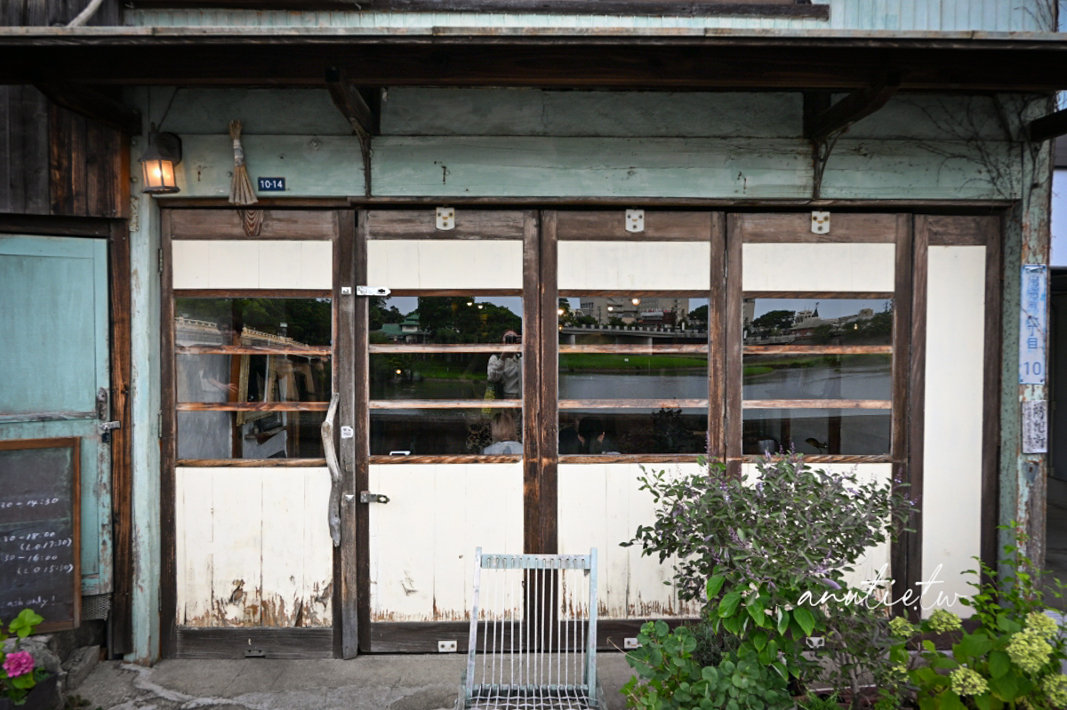 【岡山咖啡廳】後樂園|Cafe Moyau,旭川旁老屋咖啡廳,蛋糕有水準還可以選半半,一次可以吃到兩種口味! - 第3張圖 【岡山咖啡廳】後樂園|Cafe Moyau,旭川旁老屋咖啡廳,蛋糕有水準還可以選半半,一次可以吃到兩種口味!