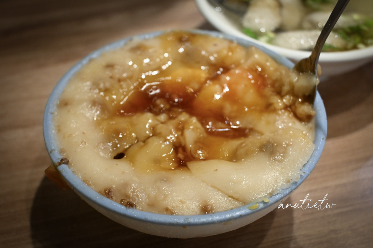 【龍山寺美食】小南鄭記台南碗粿｜傳承三代台南老味，碗粿綿密、虱目魚羹必點