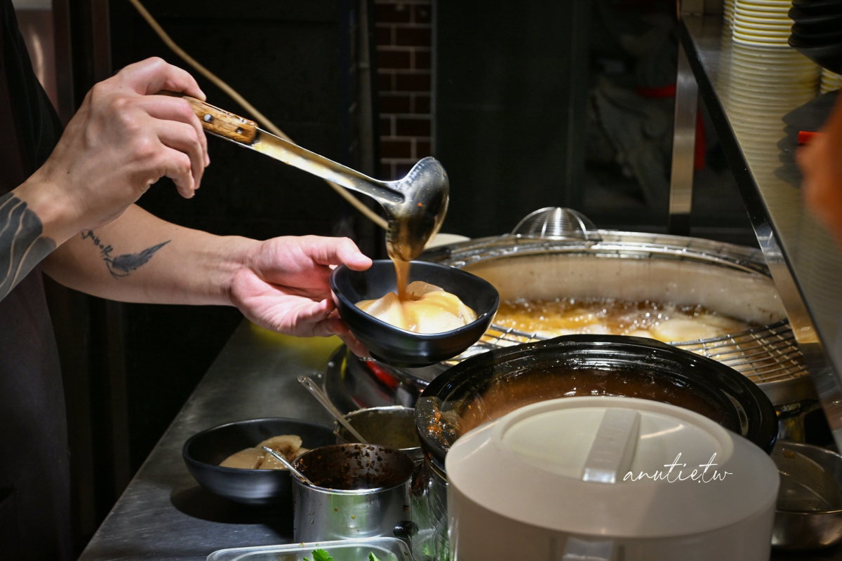 【台北】通化夜市｜通化肉圓，回訪老字號銅板美食，肉圓漲到60元味道依舊穩定