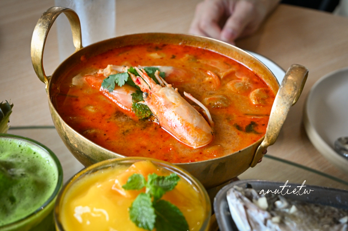 【曼谷】Savoey上味泰餐館菜單｜咖哩蟹、酸辣蝦湯、生蚵煎蛋必點，Terminal 21五樓海鮮推薦