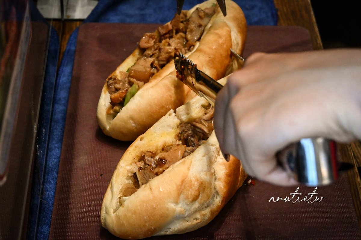 【河內美食】Ga Hanoi Cafe｜河內越南法國麵包推薦，在地導遊推薦，綜合、豬肉加肝醬，各種口味都值得一試