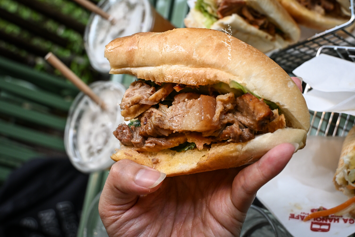 【河內美食】Ga Hanoi Cafe｜河內越南法國麵包推薦，在地導遊推薦，綜合、豬肉加肝醬，各種口味都值得一試