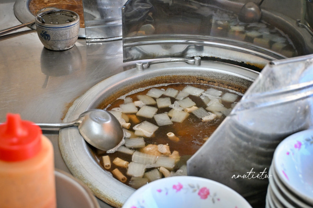 【宜蘭】羅東｜肉粽李，羅東夜市旁75年老店，熟門熟路在地人才知道的三代好味道