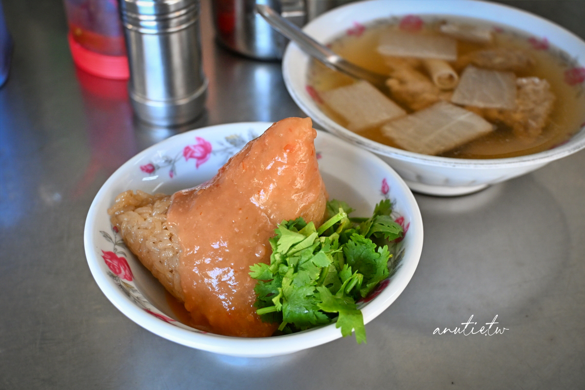 【宜蘭】羅東｜肉粽李，羅東夜市旁75年老店，熟門熟路在地人才知道的三代好味道