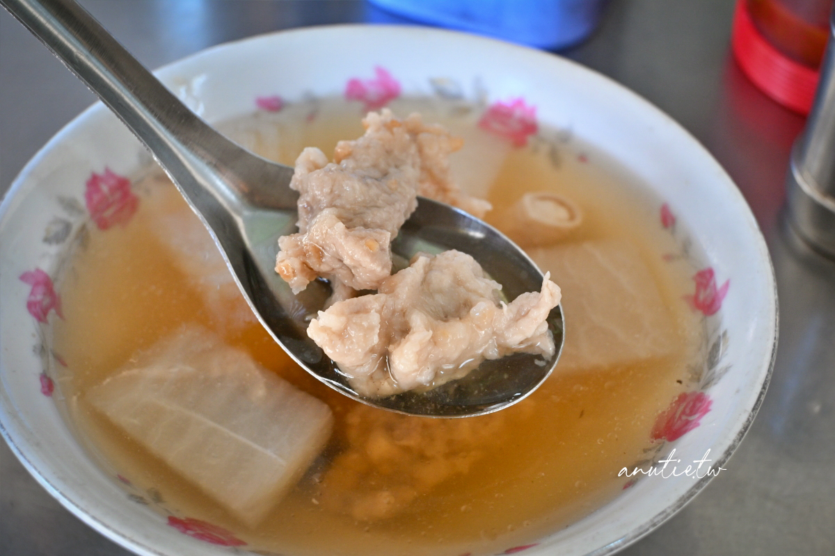 【宜蘭】羅東｜肉粽李，羅東夜市旁75年老店，熟門熟路在地人才知道的三代好味道