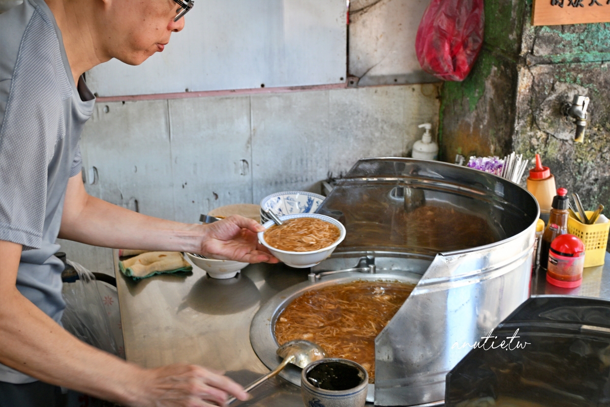 【宜蘭】羅東｜肉粽李，羅東夜市旁75年老店，熟門熟路在地人才知道的三代好味道