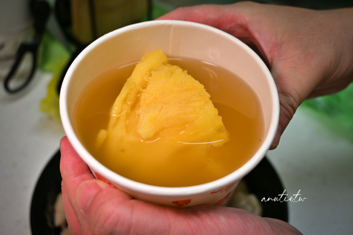 【台北內湖美食】西湖站|青三代,陽明山青菜園第三代開到內湖了,白斬雞便當一個人也能吃果凍雞! - 第10張圖 【台北內湖美食】西湖站|青三代,陽明山青菜園第三代開到內湖了,白斬雞便當一個人也能吃果凍雞!