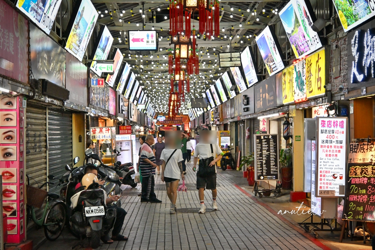 【台北萬華】華西街現壓甘蔗汁｜開業50年阿姨古早攤，這杯台灣紫甘蔗清甜不死甜，比巴西甘蔗更香