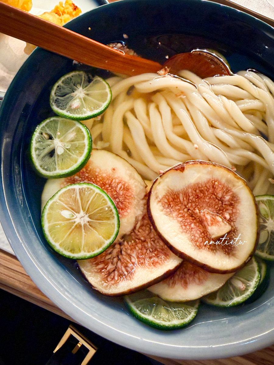 【岡山美食】麵侯 Mensoro｜岡山站西口人氣烏龍麵，麵量加大不加價，夏季限定醋橘無花果烏龍麵清爽又驚艷